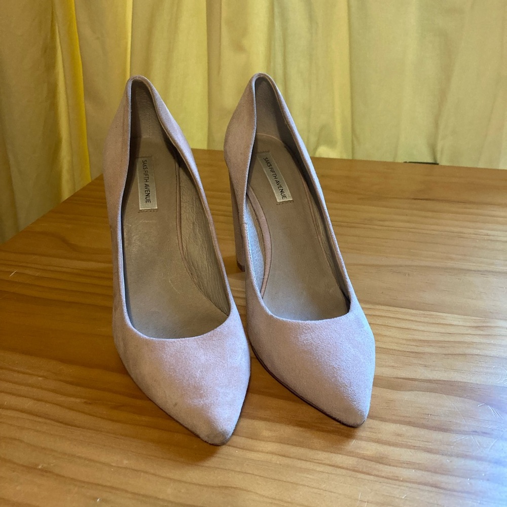 Saks Fifth Avenue Pink Stiletto Heels Elegant Design